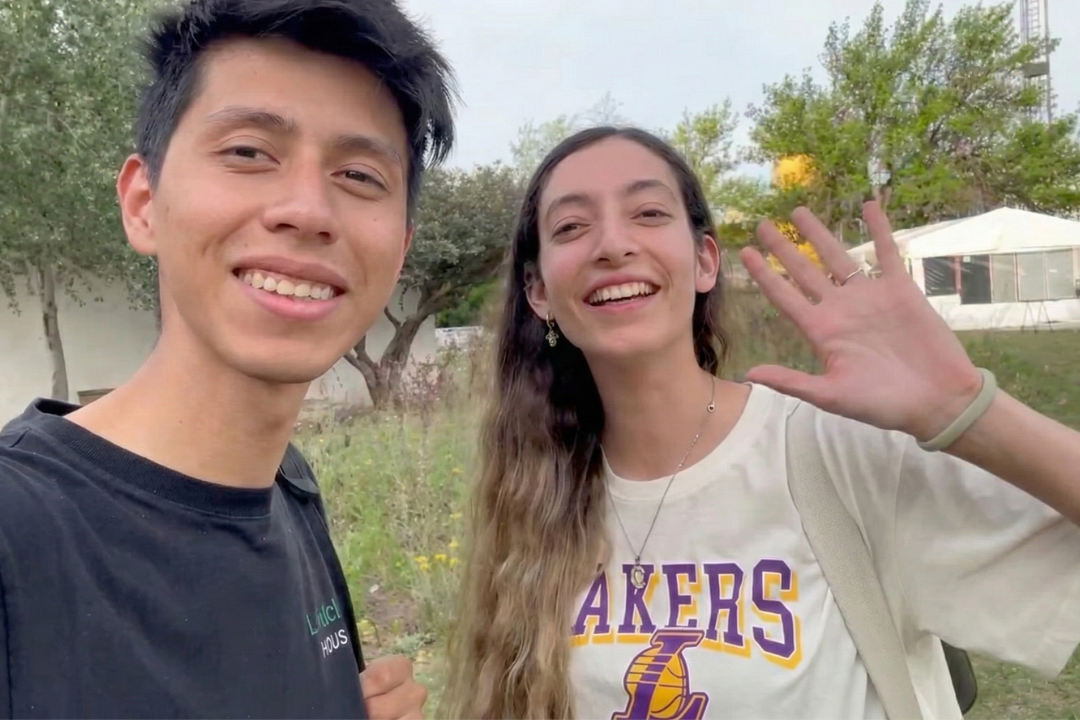 A new photo of the couple.